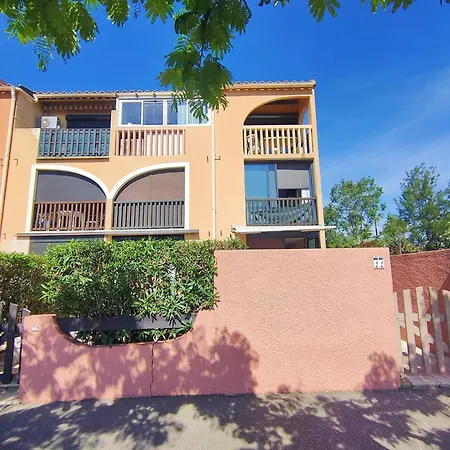 Apartmán Avec Piscine Et Parking - 4 Pers. - Fr-1-696-152